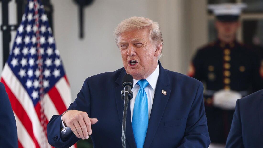 Trump carga contra el Gobierno de Sánchez por la crisis migratoria de Ceuta