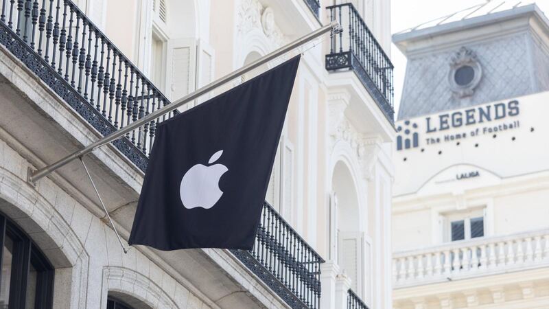 Apple reduce las comisiones en la App Store por presión de la UE