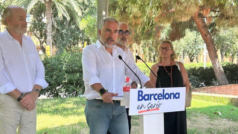 Bendodo acusa a Sánchez de no estar al frente de la crisis migratoria