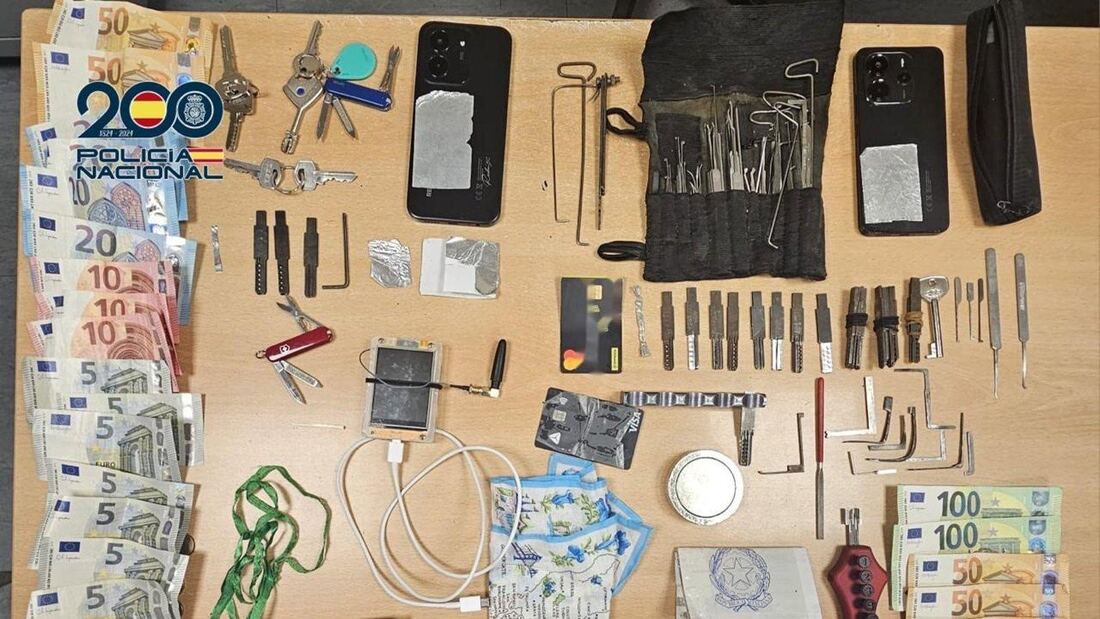 La Policía Nacional detiene a tres ladrones en Ciudad Lineal