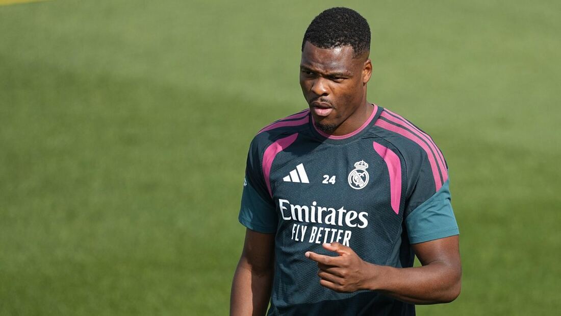Dumfries firma con el Real Madrid: «Es un sueño»