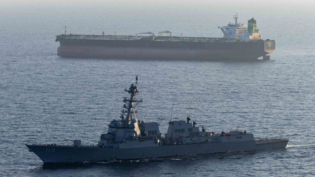 El petróleo sube tras los ataques de EEUU en el estrecho de Ormuz