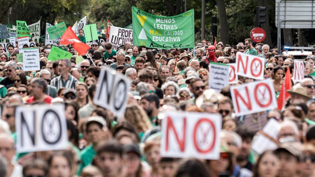 La educación pública moviliza a 10.000 personas antes de la huelga