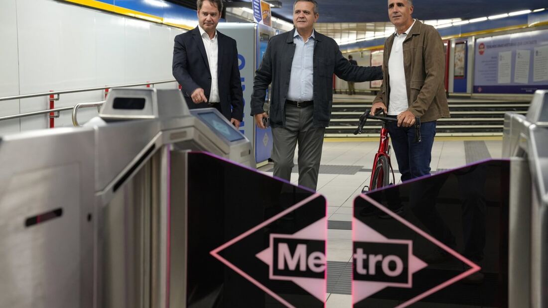Madrid promueve la bicicleta con Miguel Induráin