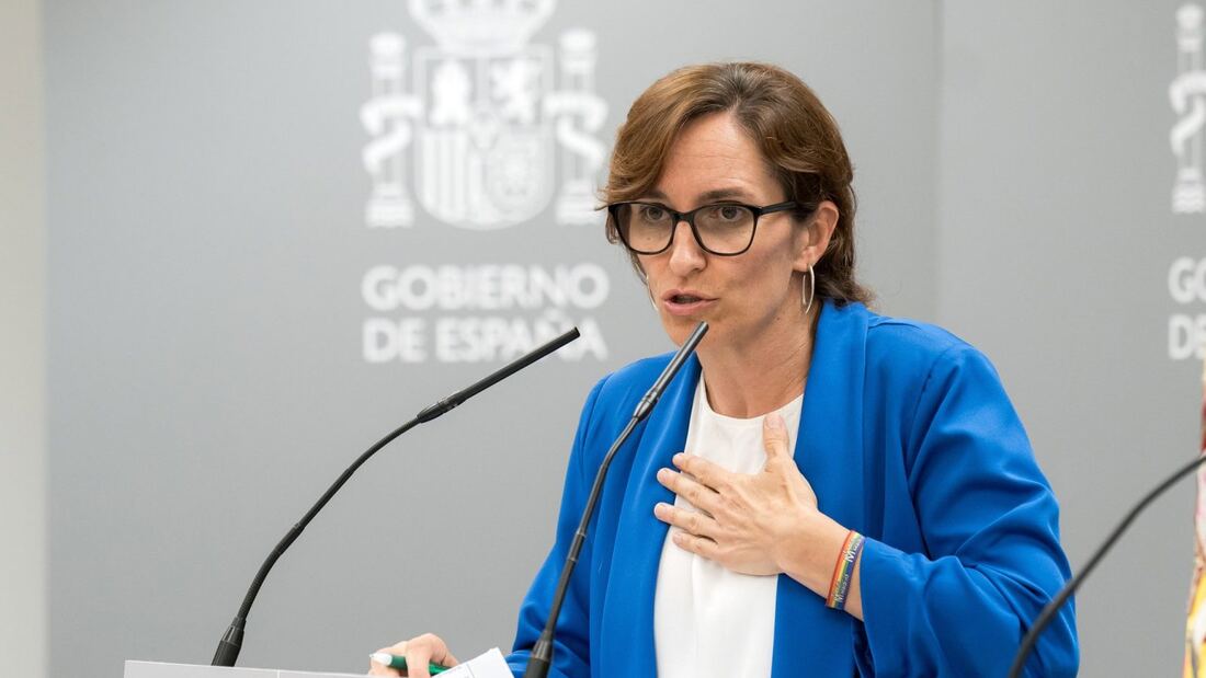Mónica García exige al PSOE que apruebe el decreto de vivienda