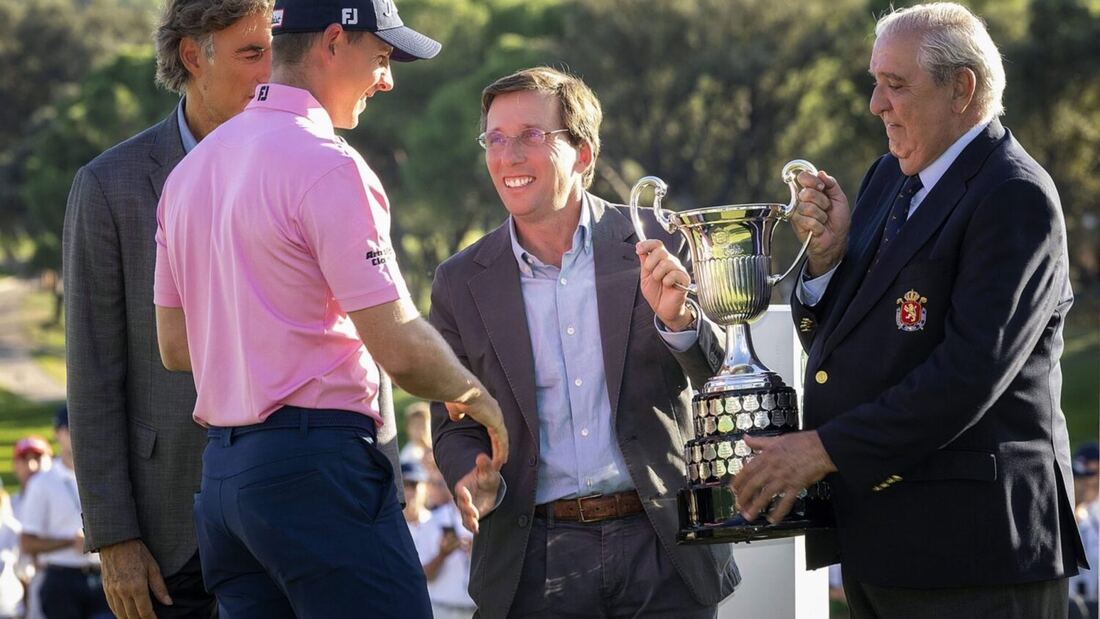 Almeida entrega el Open de España a Grant Forrest