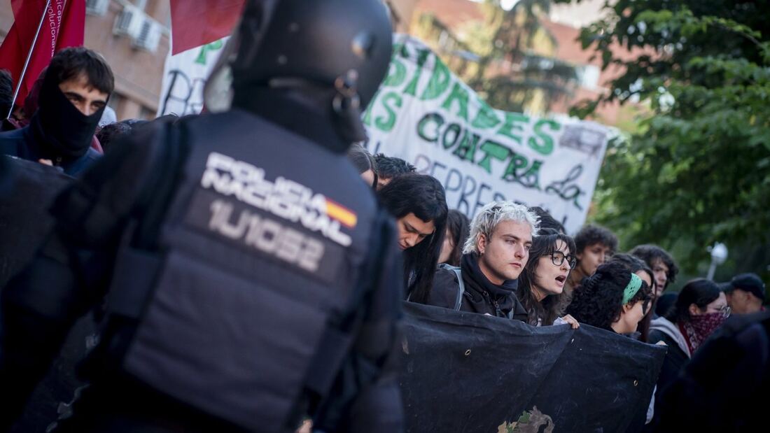 Sindicatos policiales exigen la dimisión del delegado del Gobierno