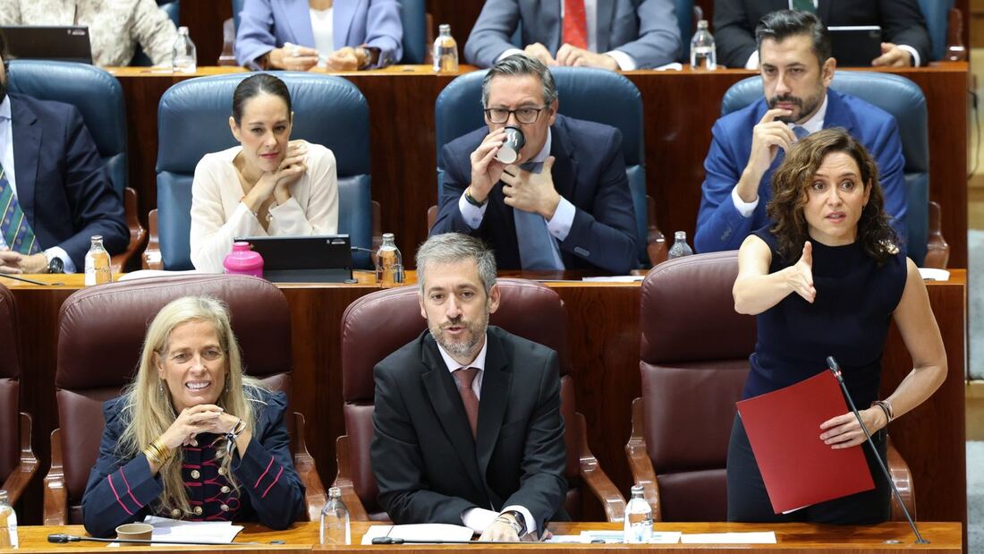 Ayuso denuncia la "invasión de España a través de Ceuta"