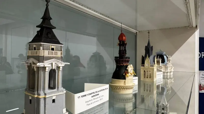 Antonio Mu&ntilde;oz Mart&iacute;n expone 72 maquetas de c&uacute;pulas en Madrid hasta el 31 de octubre