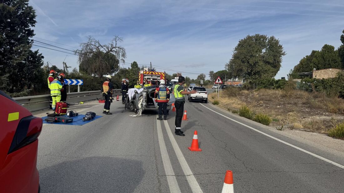 Una conductora de 63 años muere en la M-404 en Batres tras un choque; el otro vehículo huyó