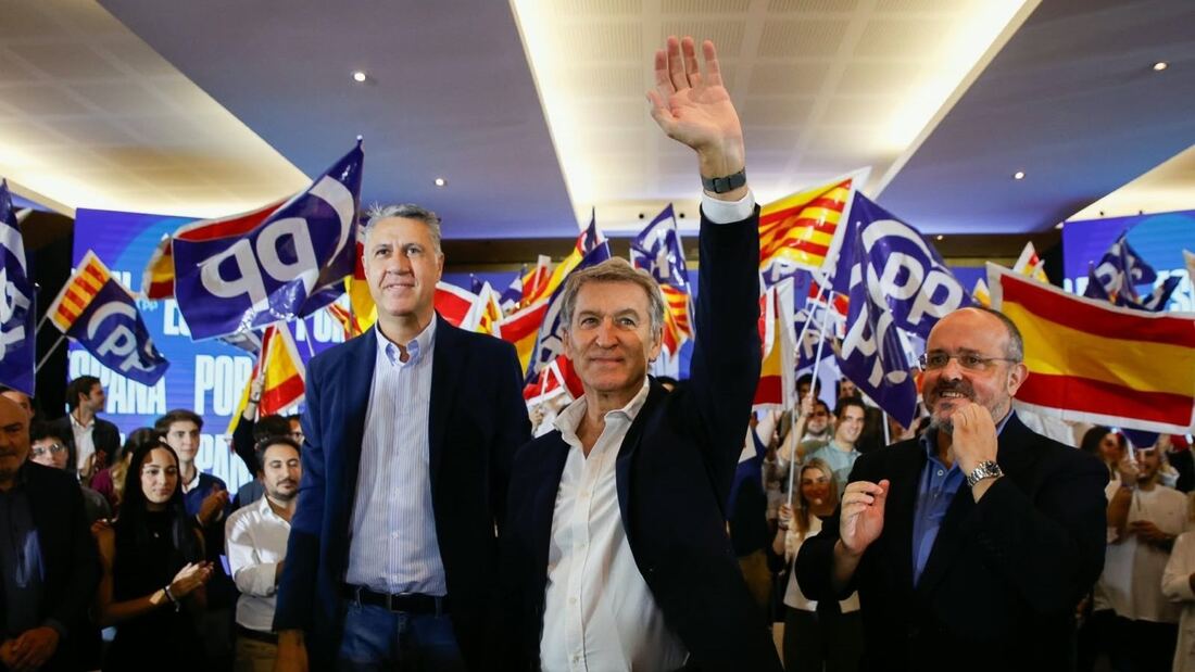 Feijóo llama a Cataluña a impulsar el cambio de Gobierno