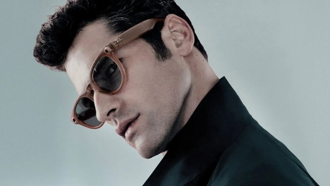 Meta actualiza el sistema de sus gafas inteligentes