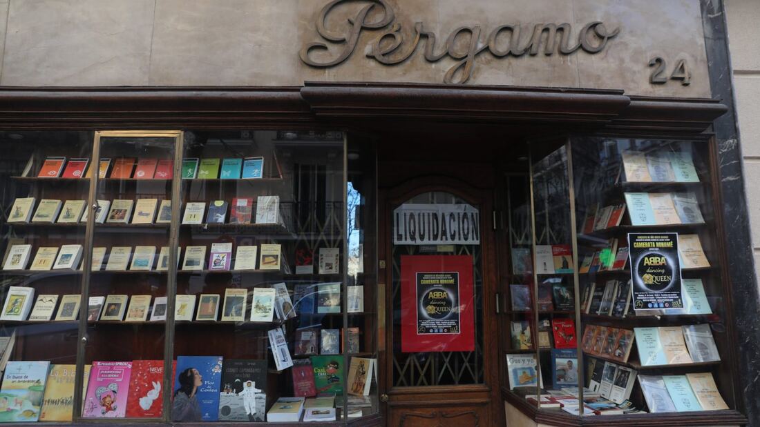Librería Pérgamo cierra por presión inmobiliaria en Salamanca