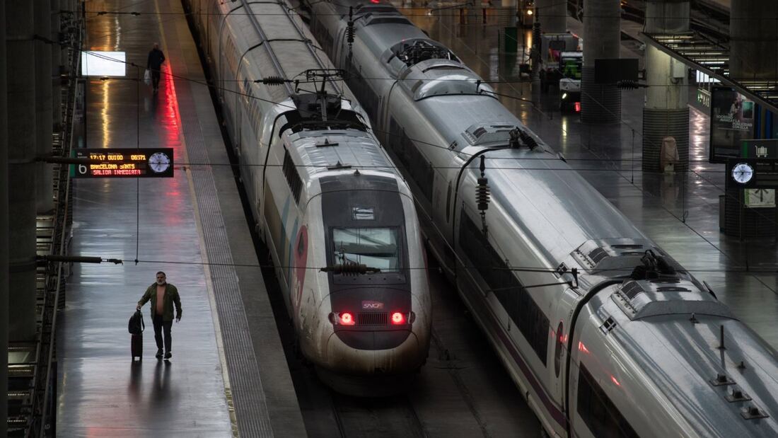 El AVE Madrid-Barcelona sigue con incidencias