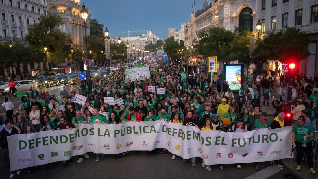 Los sindicatos acusan a Zarzalejo de enfrentar a los docentes
