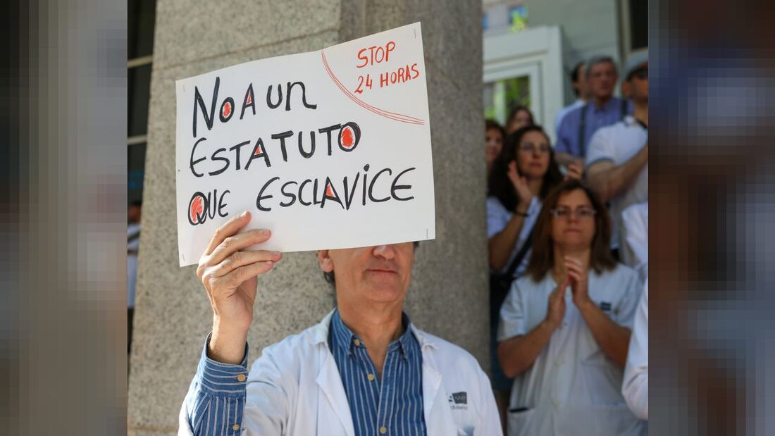 Los médicos aplazan la huelga indefinida por las elecciones
