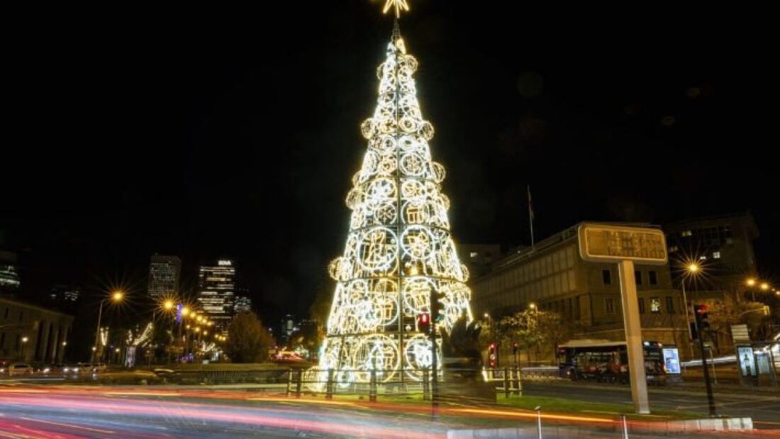 Diseñadores de moda iluminan Madrid gratis esta Navidad