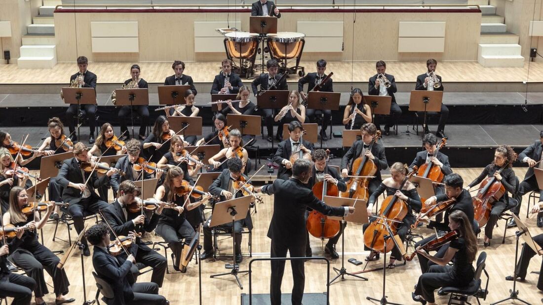La inteligencia artificial se suma a la Sinfonía 4 de Brahms el 3 de octubre