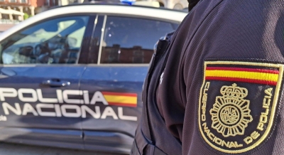 Detenida en una discoteca de Centro por robar móviles tras descolgar una videollamada de una víctima