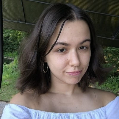 Stefania Lorena Lolos